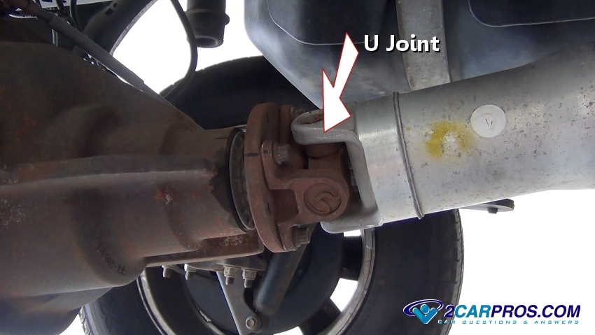 how does a universal joint work